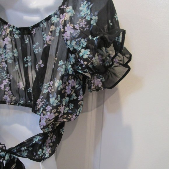 2Bella FLORAL CROPPED SHEER TOP LG NWOT - Picture 6 of 7
